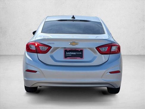 Used 2019 Chevrolet Cruze LS FWD image 6