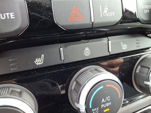 New 2026 RAM 1500 2WD Crew Cab image 6