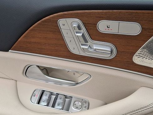 Used 2022 Mercedes-Benz GLE 350 4MATIC image 23