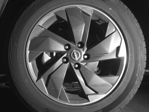 Used 2025 Nissan Rogue SV FWD image 12