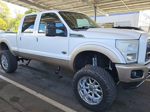 Used 2012 Ford F250 King Ranch w/ King Ranch w/Chrome Pkg AWD/4WD image 2
