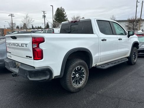 Used 2024 Chevrolet Silverado 1500 ZR2 w/ Technology Package image 2