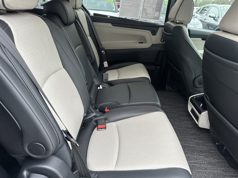 Used 2025 Honda Odyssey Elite image 15