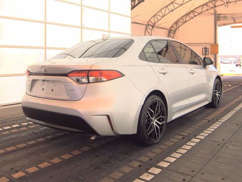 Used 2022 Toyota Corolla LE image 7