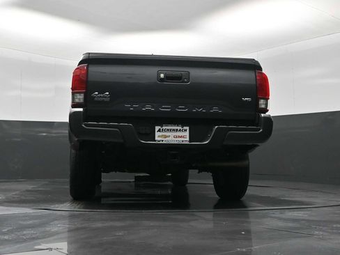 Used 2022 Toyota Tacoma SR image 29