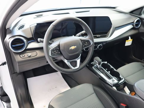 New 2026 Chevrolet Trax LT w/ LT Convenience Package image 22