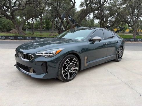 Used 2023 Kia Stinger GT2 RWD image 1