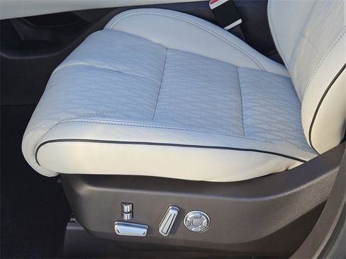 Certified 2024 Lincoln Nautilus Black Label w/ Jet Appearance Package (87T) image 24