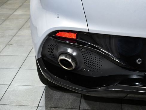Used 2021 Aston Martin DBX AWD/4WD image 83