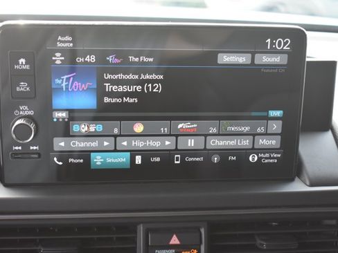 Used 2023 Honda Pilot TrailSport image 27