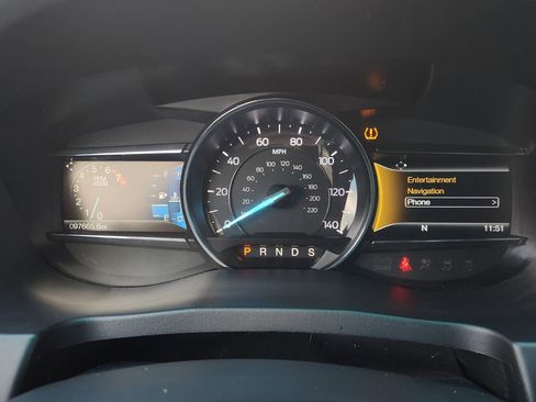 Used 2017 Ford Explorer Limited image 15