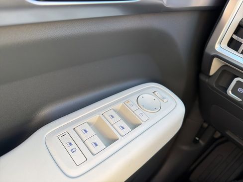 New 2026 Hyundai Santa Fe SE image 33