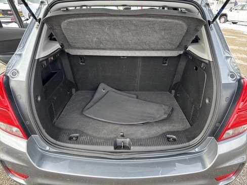 Certified 2020 Chevrolet Trax LT w/ Driver Confidence Package image 18