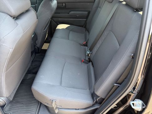 Used 2025 Toyota Tacoma SR5 image 10