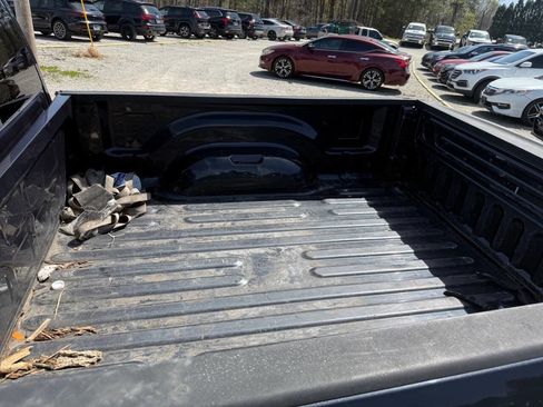 Used 2015 RAM 1500 Laramie w/ Convenience Group image 17