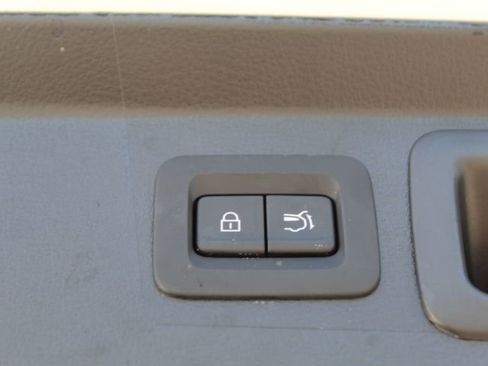 Used 2025 MAZDA CX-50 2.5 Hybrid w/ Premium Plus Pkg image 44