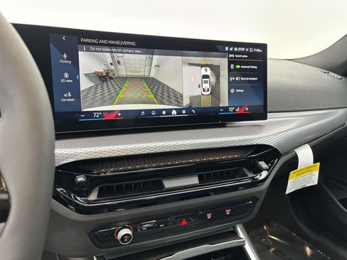 New 2026 BMW 330i xDrive Sedan w/ Convenience Package image 30