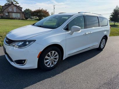 Used 2019 Chrysler Pacifica Touring-L