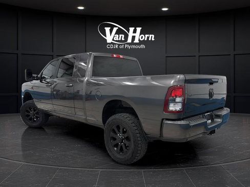 Used 2022 RAM 2500 Big Horn w/ Night Edition AWD/4WD image 5
