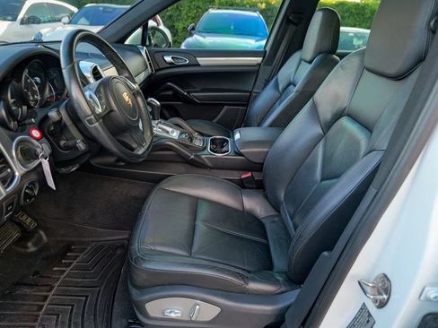 Used 2013 Porsche Cayenne AWD/4WD image 21