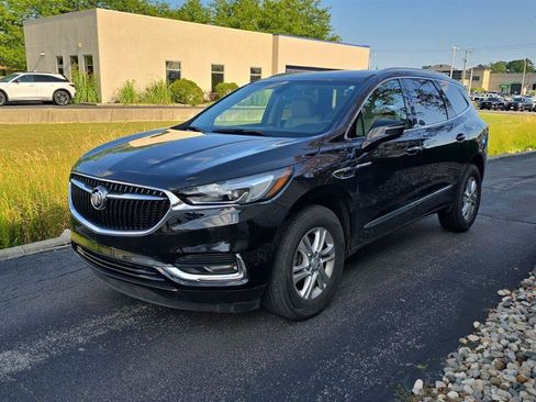 Used 2020 Buick Enclave Essence FWD image 3