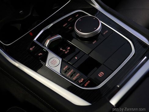 Certified 2025 BMW X6 xDrive40i w/ Climate Comfort Package image 25