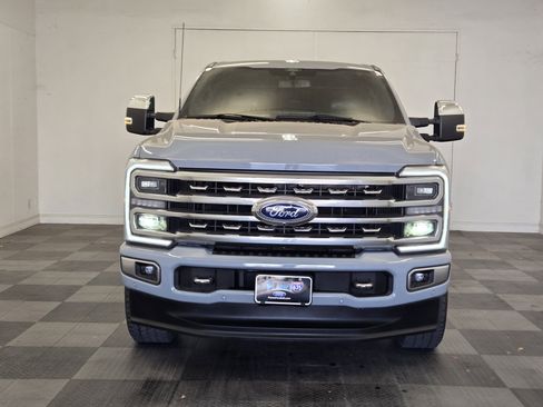 Certified 2024 Ford F250 Platinum image 3