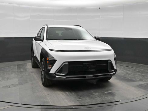 New 2026 Hyundai Kona SEL Premium AWD/4WD image 2