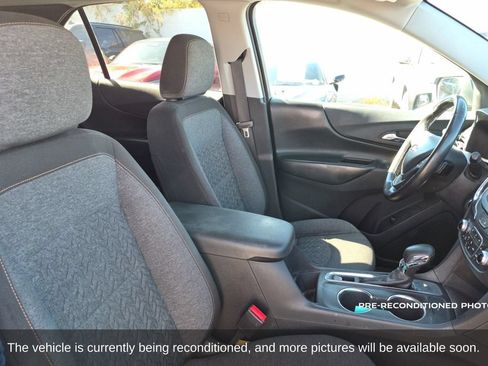 Used 2022 Chevrolet Equinox LT FWD image 15