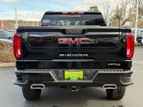Used 2025 GMC Sierra 1500 AT4 w/ AT4 Premium Package image 4