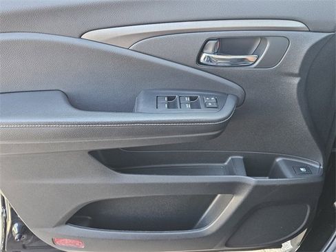 Used 2022 Honda Ridgeline Sport image 27