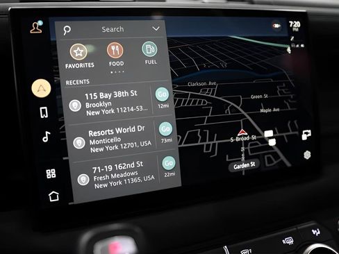 Used 2023 Land Rover Defender 110 X-Dynamic SE image 37