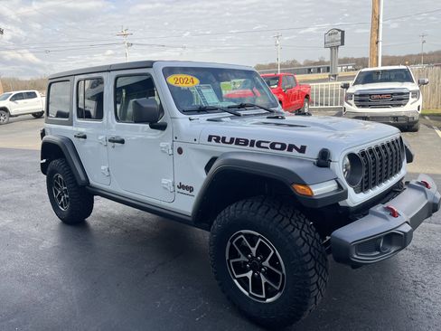 Used 2024 Jeep Wrangler Unlimited Rubicon image 6