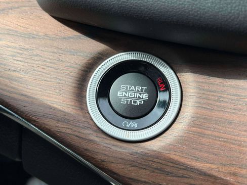 Used 2023 Jeep Grand Cherokee Summit w/ Luxury Tech Group V image 16