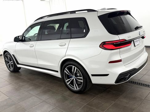 Used 2026 BMW X7 M60i AWD/4WD image 3