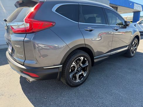 Used 2017 Honda CR-V Touring image 4