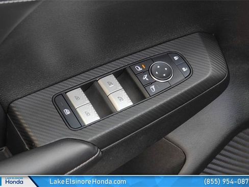 Used 2023 Mitsubishi Outlander SE image 14