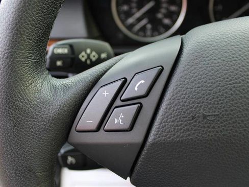 Used 2008 BMW 528xi Sedan image 17