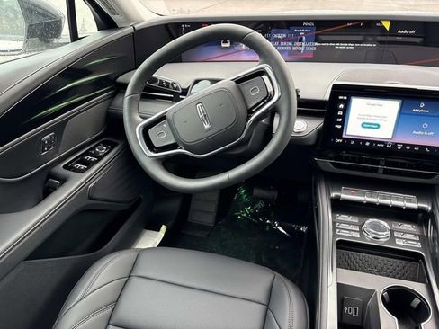 New 2026 Lincoln Nautilus Premier w/ Jet Appearance Package image 14