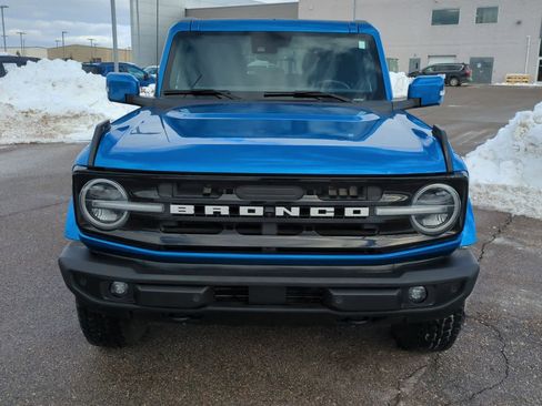 Used 2022 Ford Bronco Outer Banks image 3