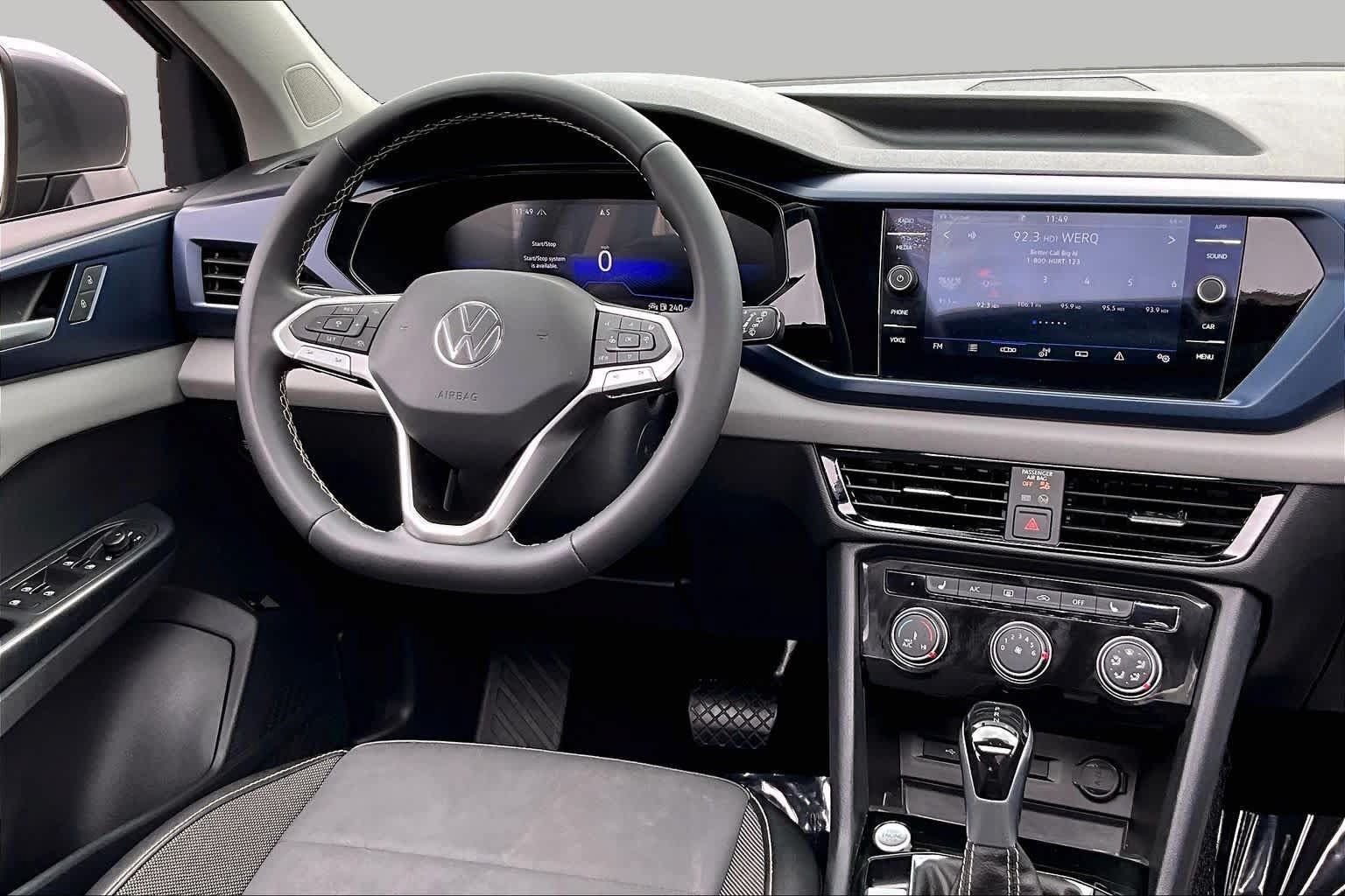 Used 2023 Volkswagen Taos SE w/ Panoramic Sunroof Package AWD/4WD image 7