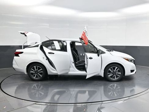 Used 2025 Nissan Versa S w/ S Plus Package image 56