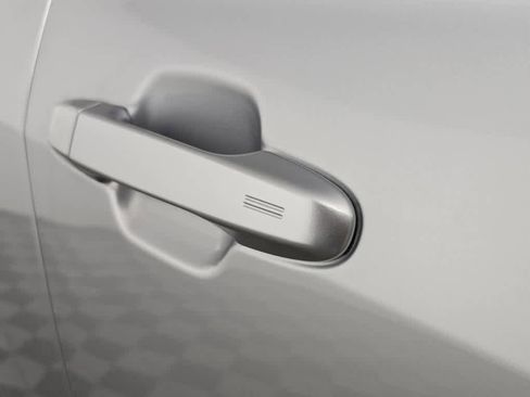 Used 2023 Subaru Forester Limited image 8