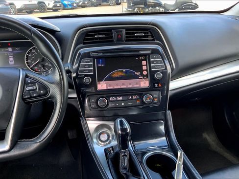 Used 2022 Nissan Maxima SV w/ Floor Mat Group image 11