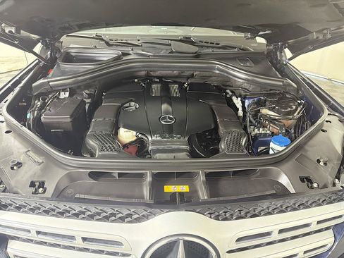 Used 2017 Mercedes-Benz GLS 450 4MATIC image 35