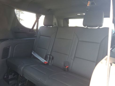 New 2026 Chevrolet Suburban LT w/ Comfort Package image 16