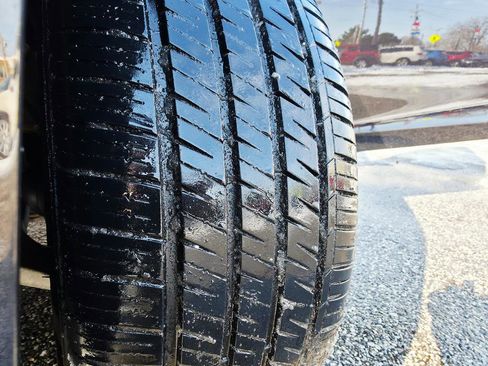 Used 2015 Volvo S60 T5 Premier w/ Convenience Package image 12