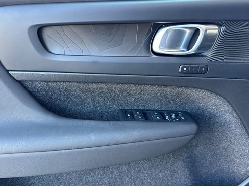 Certified 2025 Volvo EX40 Plus w/ Climate Package RWD image 15