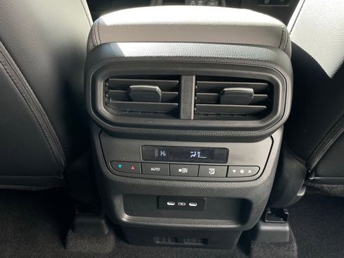 Certified 2025 Honda Pilot EX-L image 36