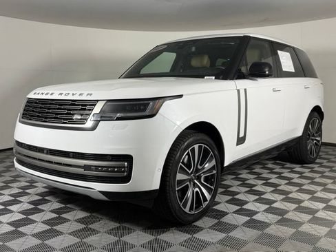 Used 2025 Land Rover Range Rover Autobiography AWD/4WD image 2